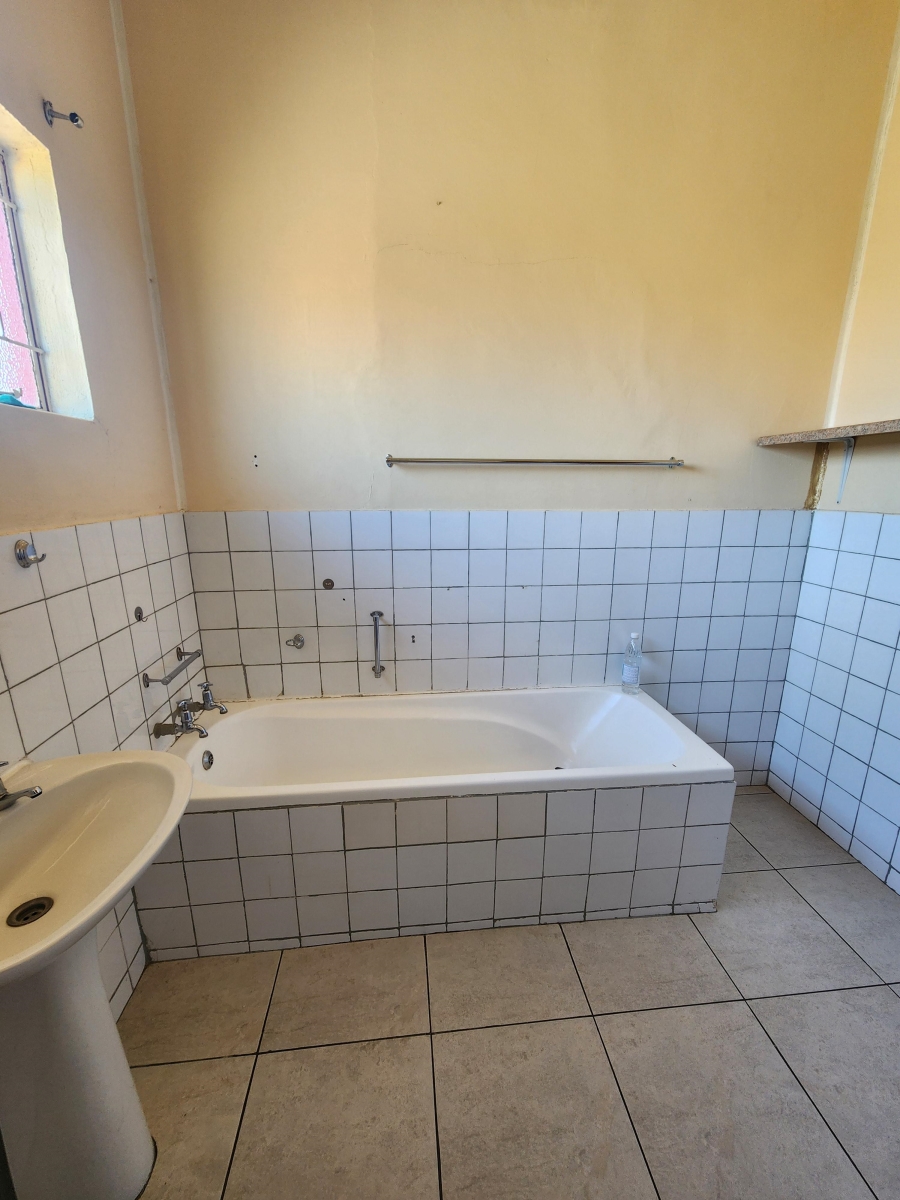7 Bedroom Property for Sale in Hennenman Free State
